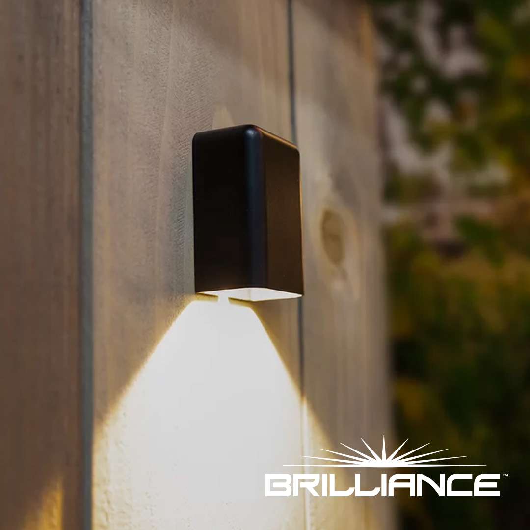 The new Brilliance Guadalupe with Back Mounted Brackets are available and ready to ship today! 

Buy Like a BOSS: ow.ly/4KCy50RtCFA

#brillianceled #landscapelighting #outdoorlighting #lighting #lightingdesign #landscape #gardenlighting #outdoorlights #outdoorliving