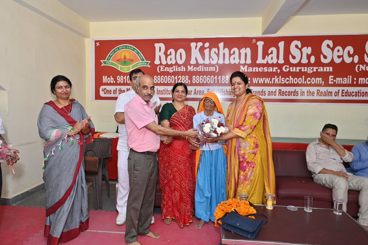 rklschool's tweet photo. नीरू यादव का मानेसर मे राव किशनलाल सीनियर सैकंडरी स्कूल मे हुआ भव्य स्वागत।
 
@NeeruYadavJJN #uno #representindia #haryana #rajasthan  #india https://t.co/BzIjDnhwT0