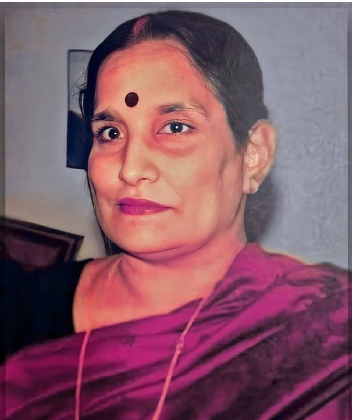 “As long as you were, I was. Now just in your memories I come alive. Like a shadow, Just a flicker. Time doesn’t move here. It’s beautiful, It’s forever…” ~ SSR Mother Lives In Sushant 8️⃣