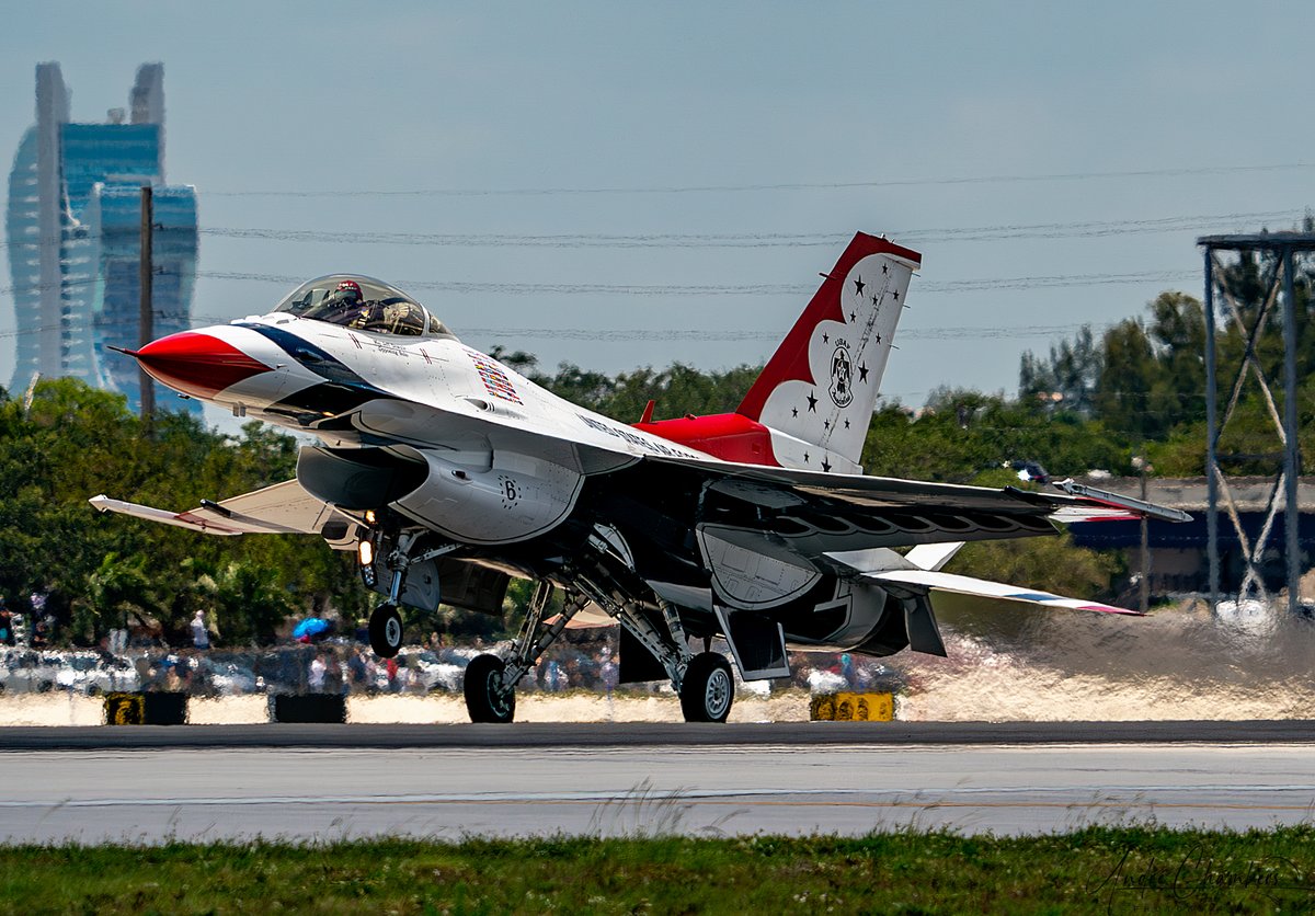 Fort Lauderdale-Hollywood Int'l Airport (FLL) tweet media