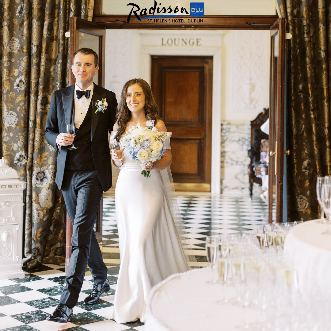 #WeddingWednesday Plan your dream Wedding here at Radisson Blu St. Helen's Hotel 💍 Speak with our Wedding Manager Níamh for more details on (01) 218 6039 or email Niamh.Byrne@radissonblu.com ✨ 📸 @annagphotography_ 💏 Susannah & Ger #Weddings #RadissonHotels