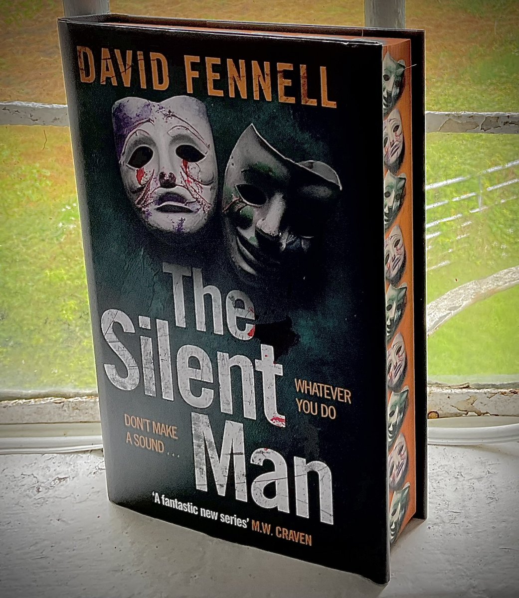 The brutal conclusion of a longstanding vendetta doesn’t get in the way of DI Grace Archer tracking down a twisted killer in @DavyFennell’s #TheSilentMan. Fast paced, action packed, with great characters and a good dollop of humour, this was a proper devour-in-a-day book for me!