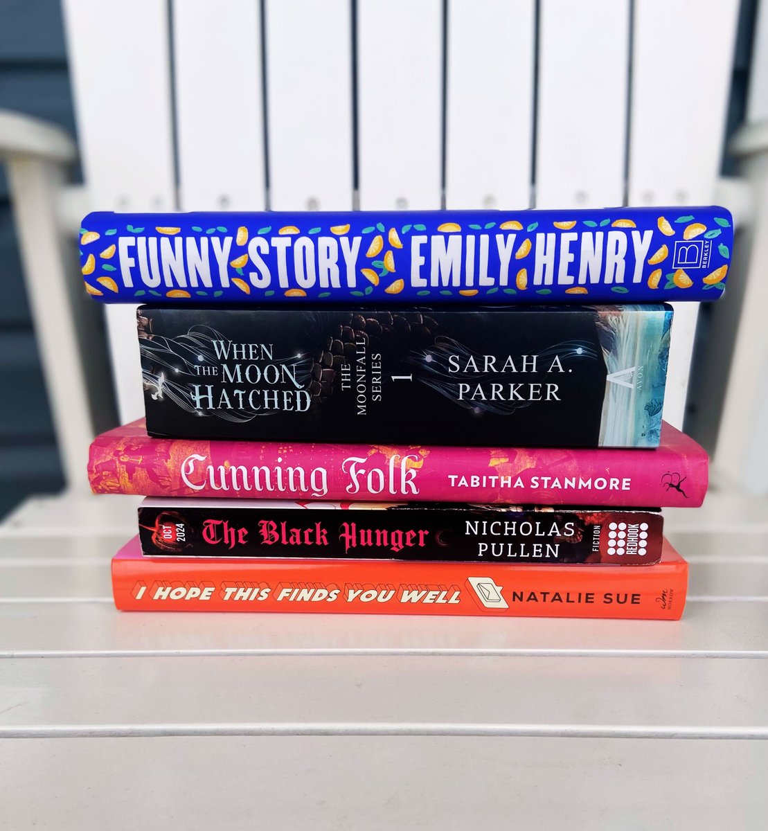 Emma's new in book mail is looking pretty dreamy! Thank you to our publisher friends for sending along these stunning books. (Funny Story was purchased from @josephbeth ✨Thank you for the signed option!) Let us know if you want more info on any of these books! 👀