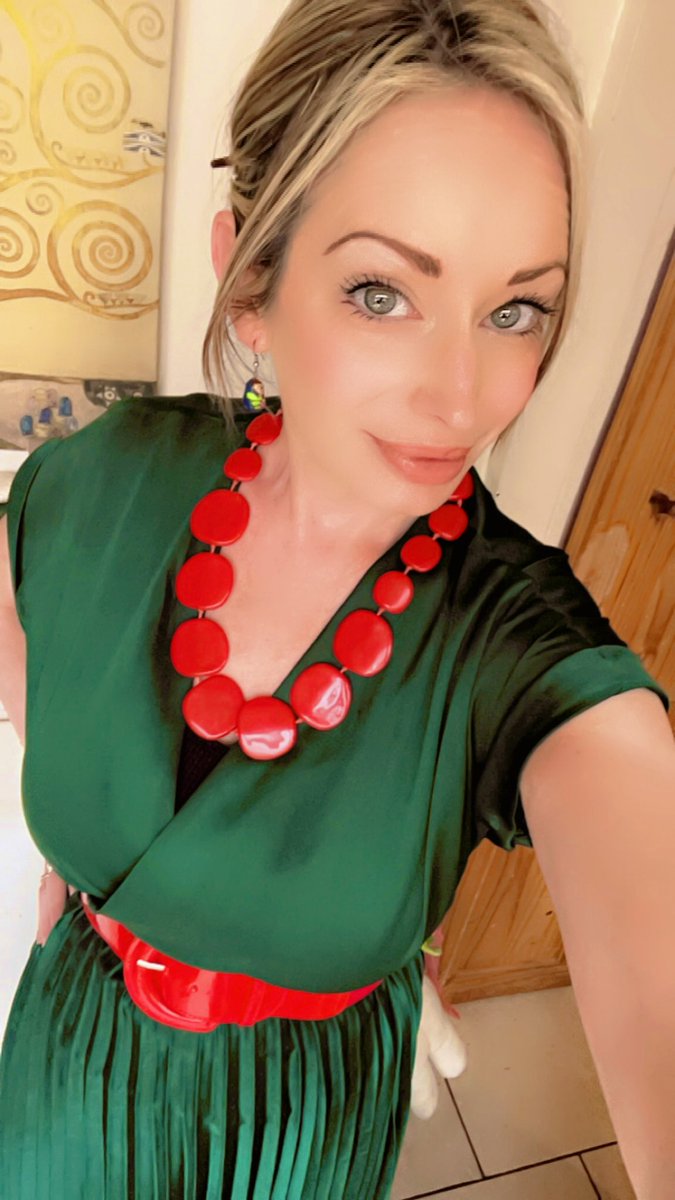 Ceridwen Eccles tweet media