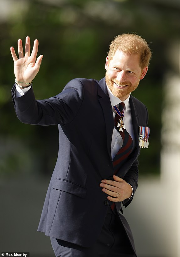 Prince Harry arrives at St. Paul's Cathedral for service of thanksgiving on the 10th anniversary of the Invictus Games!