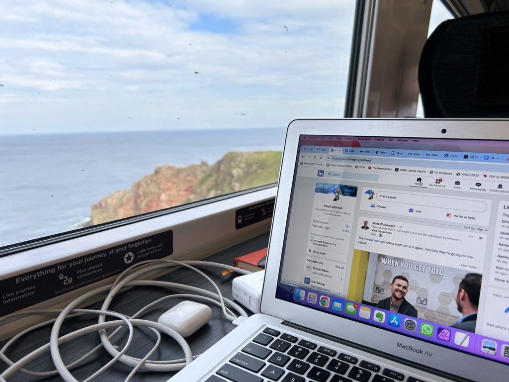 Mobile office with highly distracting view #eastcoast #lner