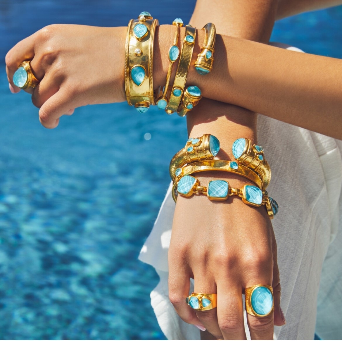 AlexandersJwlrs's tweet photo. A poolside #ArmParty, in new Capri Blue ☀️by #JulieVos at #AlexandersJwlrs
#ArmParty #CapriBlue #ResortJewels #NewJewelry #JewelryCollection https://t.co/HOln8fymTB