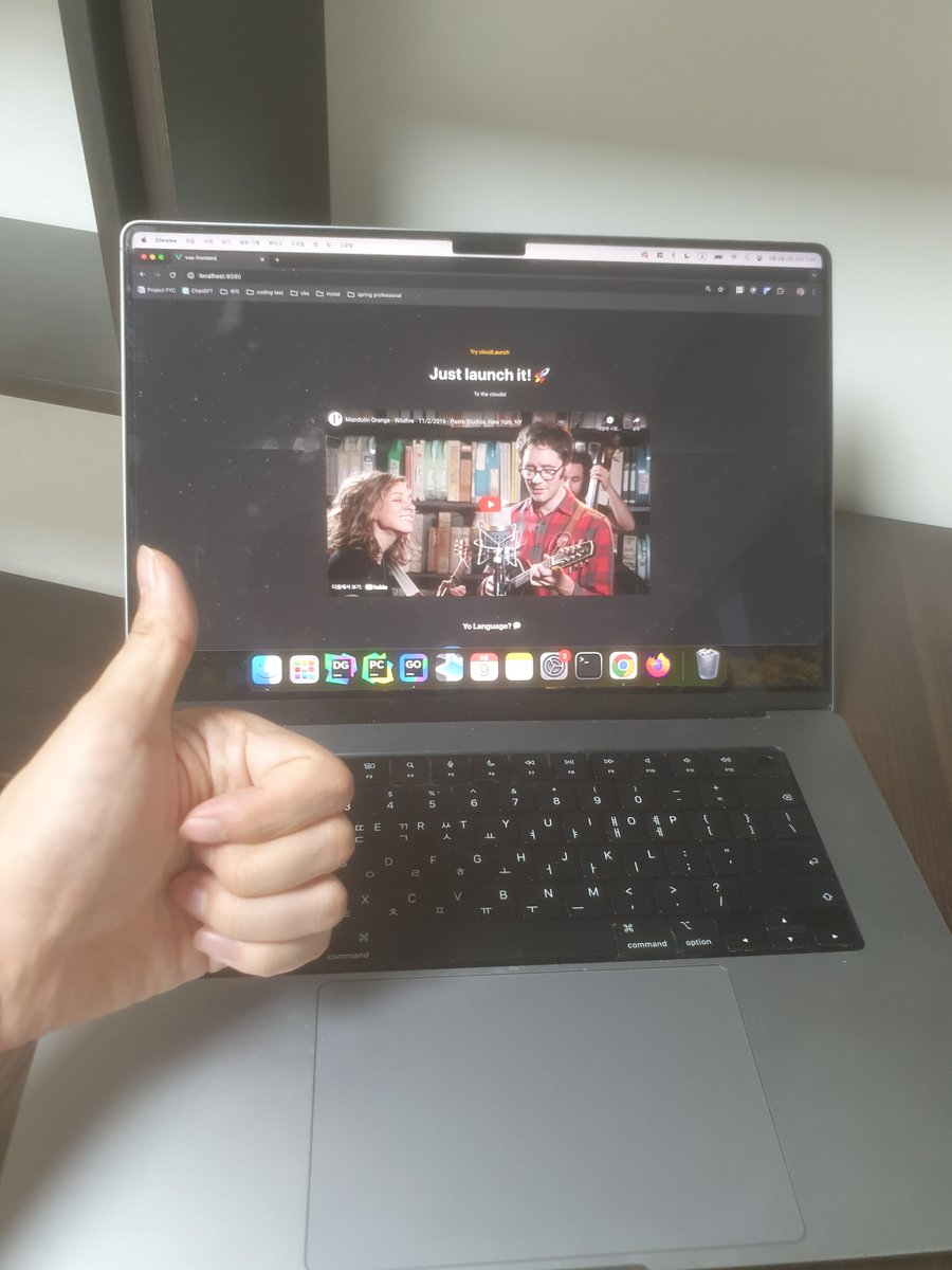 RamenCoder's tweet image. Day 13 of building my startup 🚀
building a easy AWS infra solution!
Added Features 📸
Landing page is finished!
Created about section & video section.
Thoughts 🤔
I still need to connect core features.
I also need a youtube video for a quick guide.
I have no clue on where to…