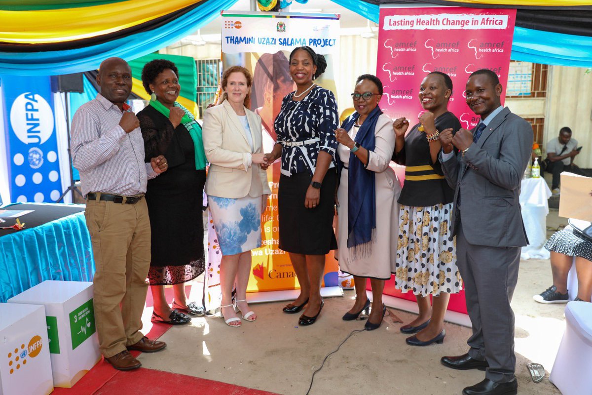 Maisha yanaanzia katika Mikono ya Mkunga Mtaalamu Life starts in the hands of Midwives. In support of Gov’t of Tanzania, @CanadaTanzania 🇨🇦 & @UNFPA 🇹🇿 proudly partnering w/ @AmrefCanada & @Canadamidwives thru new #Midwifrey Project! Zero preventable maternal deaths ✅