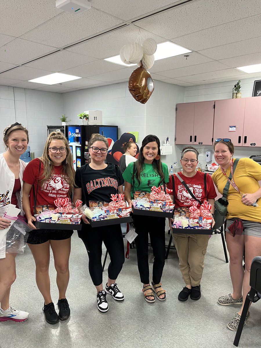 My most favorite time of year when we shower the teachers and staff with special treats! Today we had the Oriole bird,concession snacks, and our ketchup, mustard, relish day!! So thankful to be a part of an amazing pta at an amazing school! <a href="/SolleyAACPS/">SolleyAACPS</a> <a href="/AACountySchools/">AACPS</a>