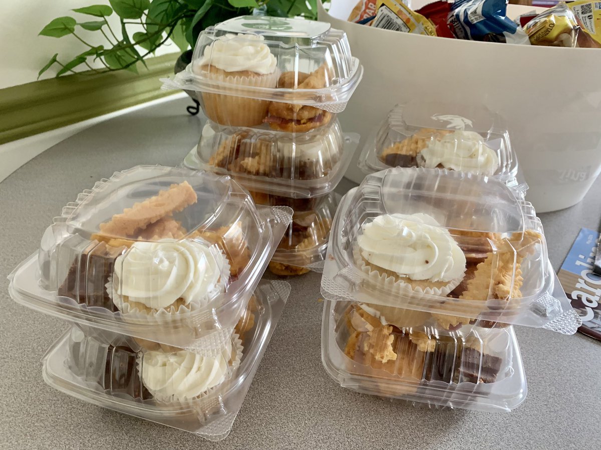 ✨A small treat to show our appreciation to our teachers for their unwavering dedication, passion and profound influence on shaping our students’ futures.

Here’s to you, our incredible educators! 💖📚