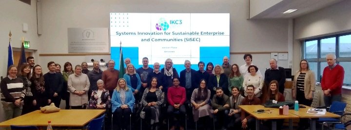 Over the past number of months, I have taken part in a pilot programme delivered by IKC3 - Ireland's Knowledge Centre for Carbon, Climate and Community Action in partnership with @LaoisCouncil, culminating today with a Summit ♻️ Well done to everyone involved 👏