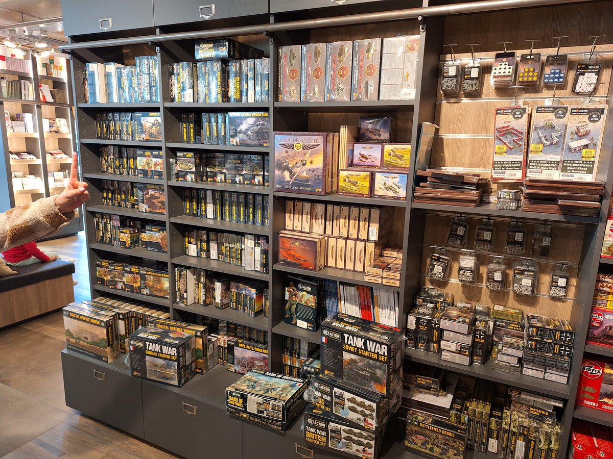 1st stop in my #DDay80 tour: the Overlord Museum which has quite a good range of @WarlordGames minis.