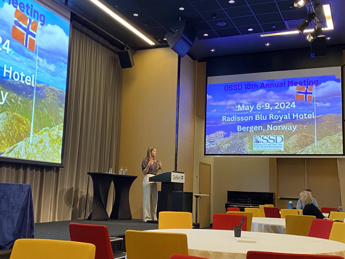 First conference talk ever done ✔️ Presenting the first project of my PhD on emotional problem development across childhood and adolescence with a focus on sex differences ⁦<a href="/OSSDtweets/">OSSD</a>⁩ in Bergen 👧🏼🧒🏽📈 🌼Thank you so much ⁦<a href="/nifti12/">Dr. Claudia Barth (@nifti12.bsky.social)</a>⁩ for inviting me🫶🏻