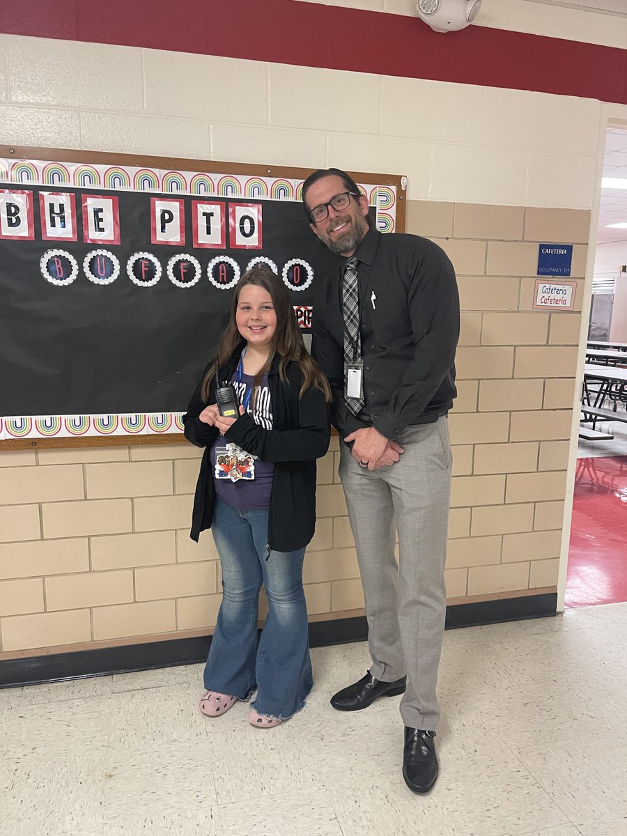 Eva was our @BurtonHillFWISD Principal of the the Day and did an AMAZING job! She passed out treats to our staff and even ran the afternoon dismissal process. #BornLeader