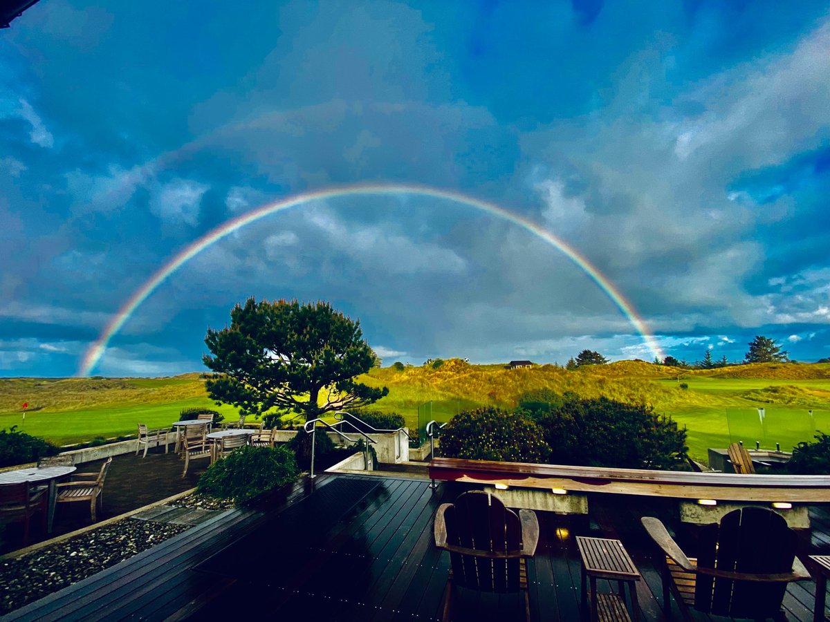 A double rainbow at Bandon Trails signaling in a stretch of excellent golf weather on the Oregon coast! #BandonStaffPic 📸: Connor Oppedal