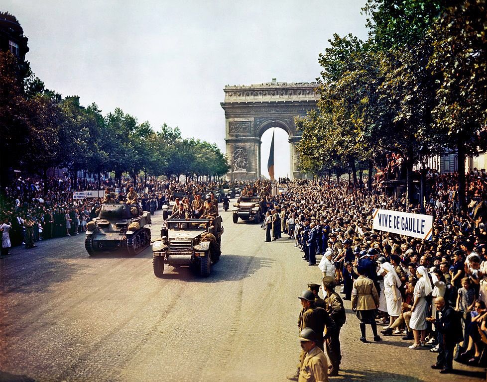 🇫🇷🇫🇷 | Le 8 mai 1945, L’Allemagne nazie capitule, Victoire ! En ce jour, nous commémorons la mémoire de ces soldats français et alliés qui ont combattu pour la paix et la liberté. Nous leur devons notre liberté.