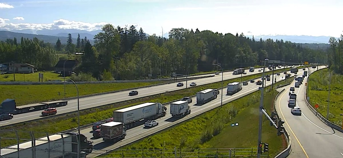 ⚠️UPDATE - #BCHwy1 A vehicle fire has the eastbound right and centre lanes at 216th St CLOSED. EB on-ramp traffic is using the shoulder. Crews are on scene. Pass with caution. Expect major delays due to congestion. #LangleyBC 
ℹ️For more info: drivebc.ca/mobile/pub/eve…