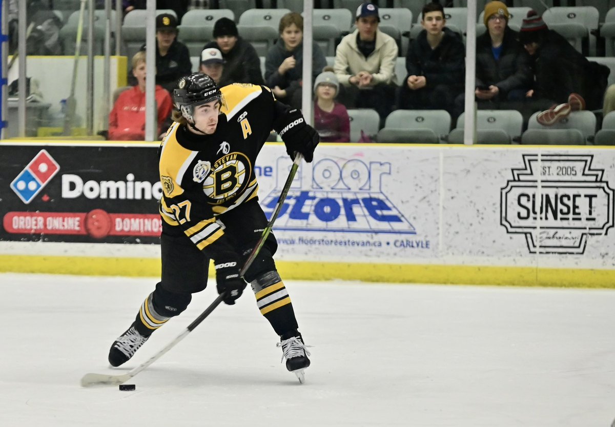 It's a Directwest commitment! Congratulations to Estevan Bruins defenceman Blake Heward on his commitment to the University of Regina of USports for the 2024-25 Canada West campaign! Details - sjhl.ca/bruins-heward-… Photo credit to Wanda Harron Photography