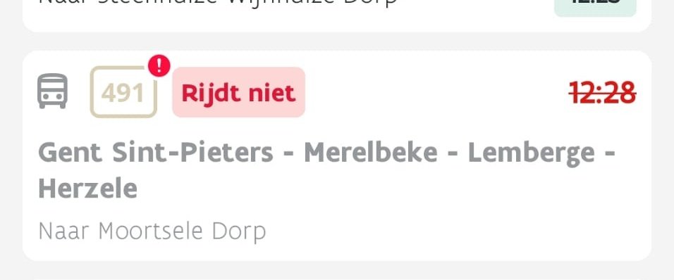 vanhoordek's tweet photo. @delijn volgens mij reden jullie vandaag reeds in feestdag modus, en ter info, dit was de enige bus #schande https://t.co/O5KrkMkijf