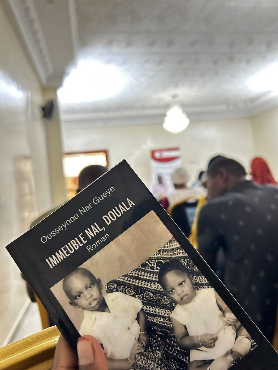 SySyMaty's tweet photo. Cet après-midi, @ejicomschool a le privilège de recevoir ✍️ l'auteur Ousseynou Nar Guèye pour la présentation de son roman "Immeuble Nal, Douala"📚📖#littérature #ejicom #kebetu https://t.co/t0p2uJaFro
