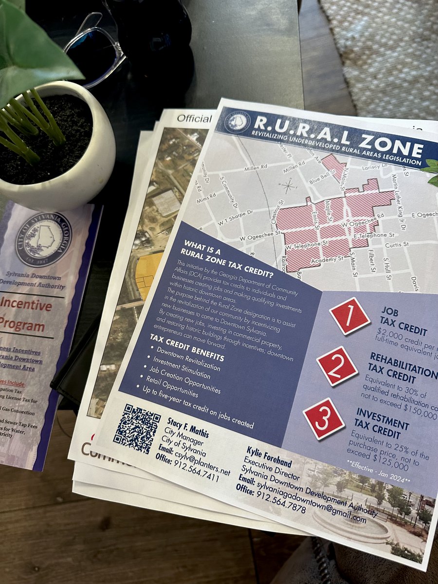ECGLocationGA's tweet image. Delighted to be invited yesterday to City of Sylvania&apos;s training for businesses on leveraging the new Rural Zone designation. Mayor Dees, Jennifer Fordham, @GA_DCA, &amp;amp; Dorie Bacon, @gdecd, shared invaluable insights. A tour of its theater undergoing transformation was a bonus!
