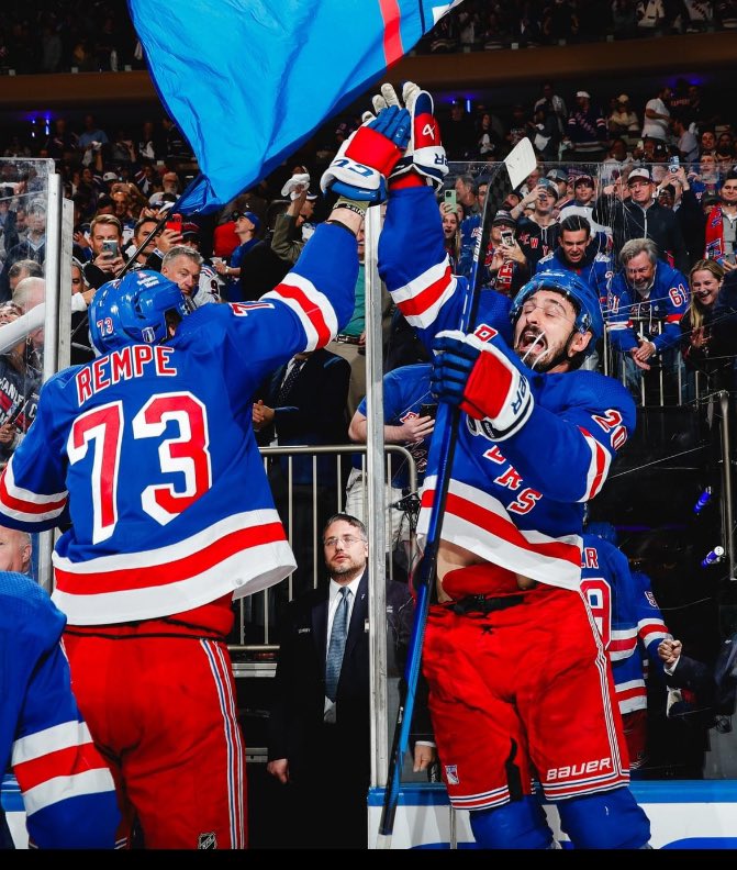 Best high-five since Tecmo Bowl #nyr