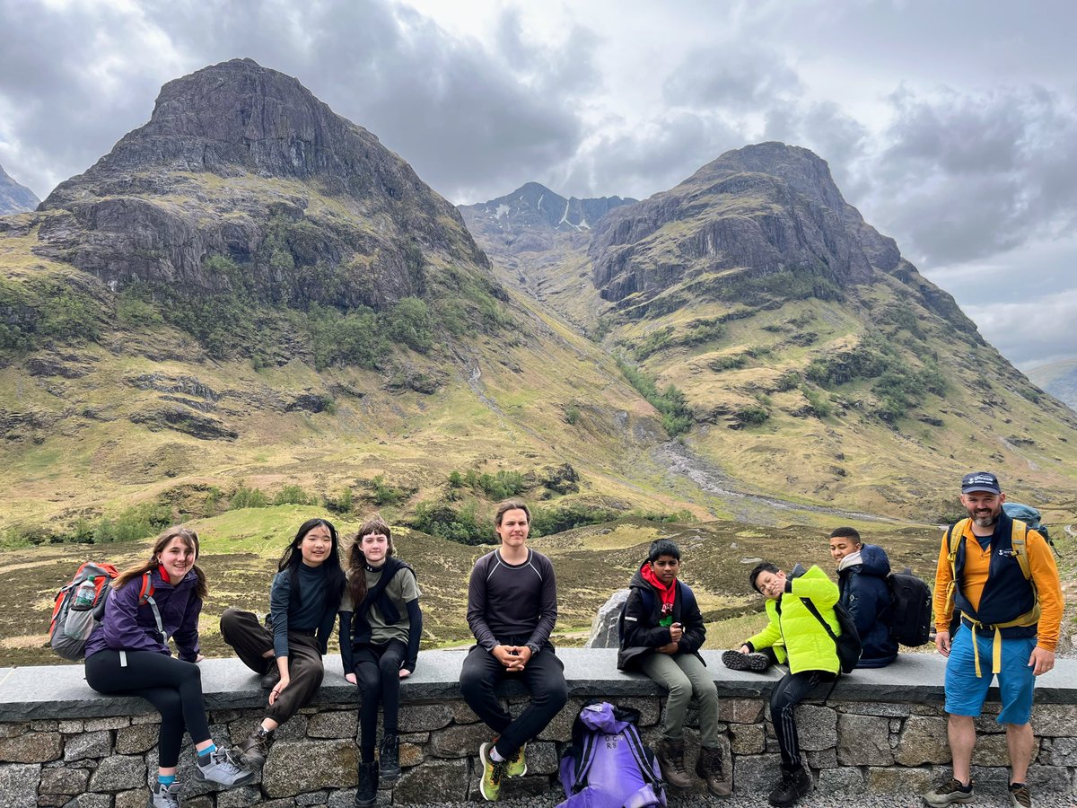 One of our hiking teams in front of two of Glencoe’s three sisters. 😍