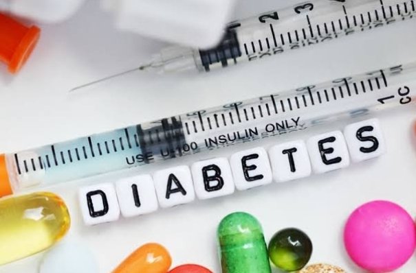 ifetula's tweet photo. Relationship between gum disease and #diabetes is bidirectional.
We need to add #OralScreening and cleaning into the routine diabetic care. 💯💯
This will bring larger benefits to about #10million living with this disease in Nigeria. https://t.co/Uvzjs8acR4