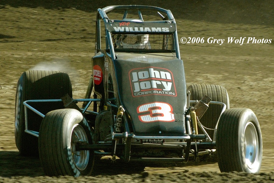 #3 Mike English substitutes for “The Ripper” Rip Williams at Ventura Raceway on June 3, 2006. Dave Wolf / Grey Wolf Photos.
#USAC #USAC410 #usacnation #usacracing #usaccra #usacsprints #usaccrasprints #sprintcar #racing #avanti #avantiwindows #woodlandautodisplay #flowdynamics