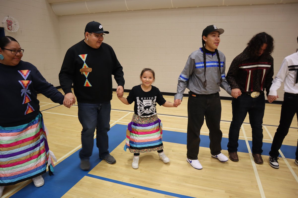HolySpiritRCSD's tweet photo. Congratulations to everyone involved!
#FNMI #FeatherBlessing #IBelieveInCatholicEd #hs4 https://t.co/GKwWg8qleT