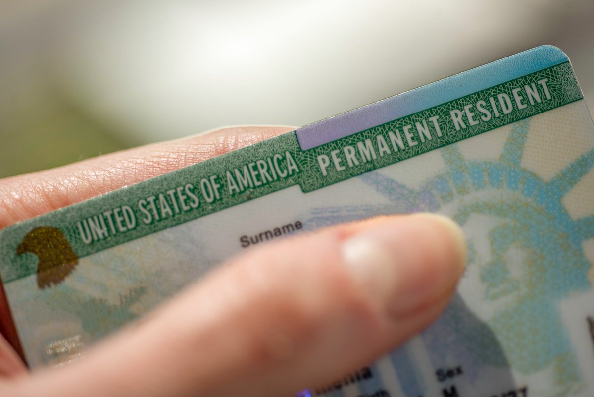 If you have permanent resident status, it's important to keep your Green Card up-to-date. @USCIS explains when to replace your Green Card and provides the forms you need to update your card. bit.ly/4b8aCF2