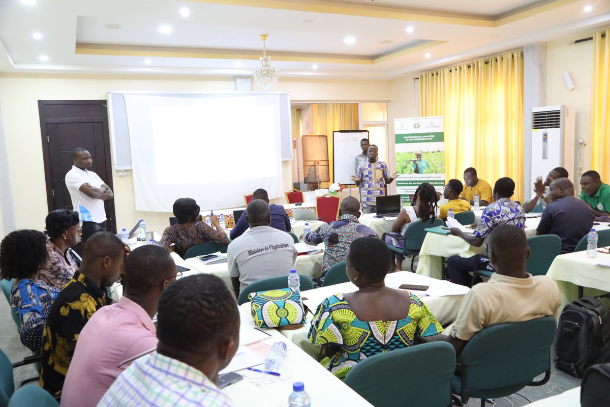 AgricultureTg (@agriculturetg) on Twitter photo #FSRP TOGO : 25 agents enquêteurs renforcés sur la collecte de données pour la mise en place du SIHAM qui se définit comme un Système d’Information Hydro Agro Météorologique
La suite 👇🏽
agriculture.gouv.tg/fsrp-25-agents…
<a href="/BM_Afrique/">Banque mondiale AFR</a>
<a href="/IFDCNWAF/">IFDC North and West Africa</a>
<a href="/CORAFNews/">CORAF</a>
<a href="/GAFSPfund/">Global Agriculture & Food Security Program</a>
<a href="/PresidenceTg/">Présidence Togolaise/Togolese Presidency</a> #FSRP TOGO : 25 agents enquêteurs renforcés sur la collecte de données pour la mise en place du SIHAM qui se définit comme un Système d’Information Hydro Agro Météorologique
La suite 👇🏽
agriculture.gouv.tg/fsrp-25-agents…
<a href="/BM_Afrique/">Banque mondiale AFR</a>
<a href="/IFDCNWAF/">IFDC North and West Africa</a>
<a href="/CORAFNews/">CORAF</a>
<a href="/GAFSPfund/">Global Agriculture & Food Security Program</a>
<a href="/PresidenceTg/">Présidence Togolaise/Togolese Presidency</a>