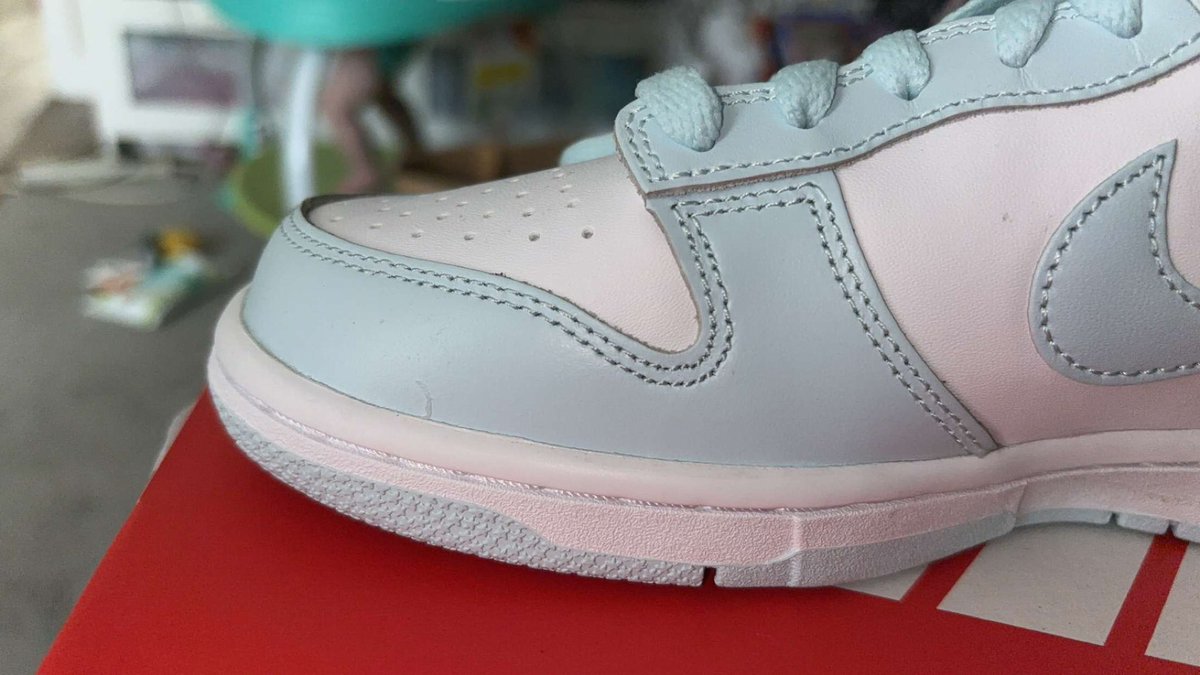 Mr__Giuseppe's tweet photo. @Nike @nikestore @nikelondon really not happy with the state of the trainers that have arrived “new” from your site.  Marks / scuffs like some one has gone to a festival / creases as if the have been worn / frayed stitching over both trainers. https://t.co/npsNmj8I5P