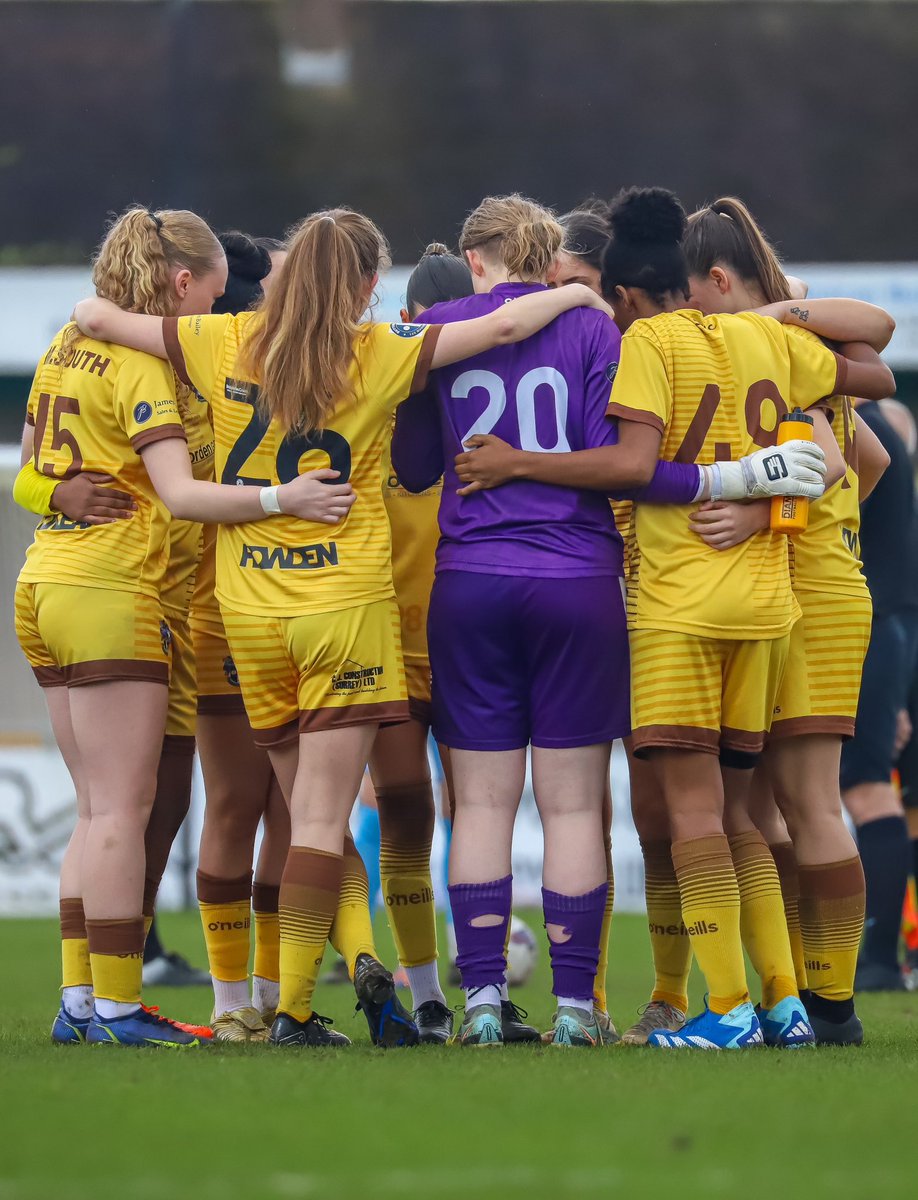 🔔 The women’s side will be playing in a free entry training match, taking place at the VBS tomorrow evening Kick-off is at 7:45pm 🕦 📸 @sjpphotographyy #SuttonUtdWomen