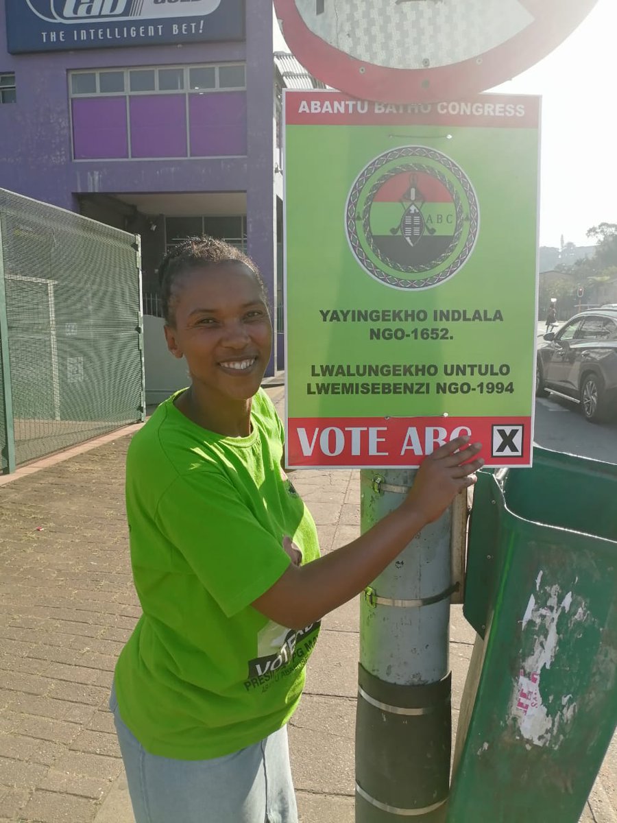 TholsL19303's tweet photo. @_Phungs alibuye ngempela izwe lethu less #vote_abc sizolibona ushintsho ezweni lethu 💚✊ https://t.co/Gk4O6RYuHa