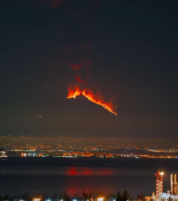 The towering volcano of Mount Etna dominates the skyline of the island of Sicily. And during its eruptions, a red fiery profile may light the nights. As Europe’s tallest volcano (3,357 meters), it is also one of the most active in the world. It erupts on average once a year,…
