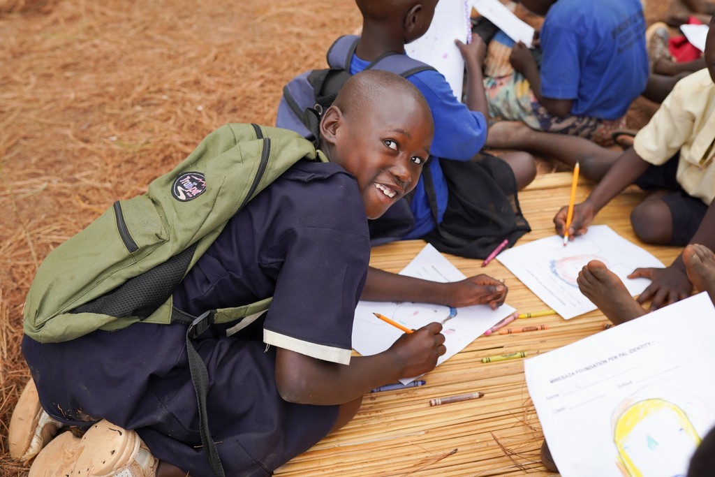 We are collecting supplies to be used for our cross-cultural lessons in elementary schools across Colorado and Uganda! docs.google.com/spreadsheets/d… 
⁠
Drop supplies off at Coyote Ridge Elementary, Eagle Crest Elementary, or Niwot Elementary until the last day of school.⁠