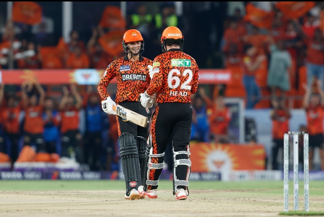 What a 5⃣0⃣.👏👏

#SRHvsLSG #LSGvsSRH 
#TravisHead #Abhishek 
#AbhishekSharma