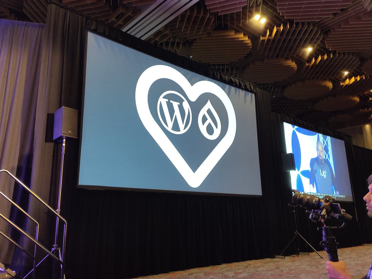 Enjoying initiative updates keynote on #DrupalConPortland! Nice to see that not only #Gutenberg is a cross coop with #Wordpress. Photo from the janez @ tag1 taking about Gander.
