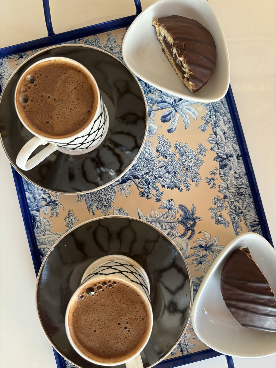turkish coffee and sweet treat ☕️