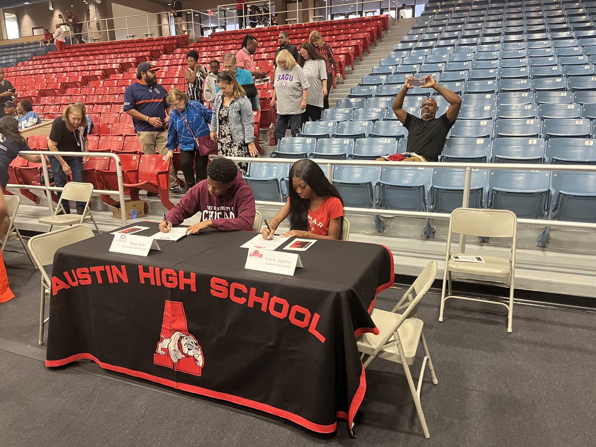 Congratulations, to Hugh and Alyese on their commitment to pursue their athletic dreams after HS. We’re proud of you! ⁦@AHSBulldogs⁩ ❤️🖤🐾🎉