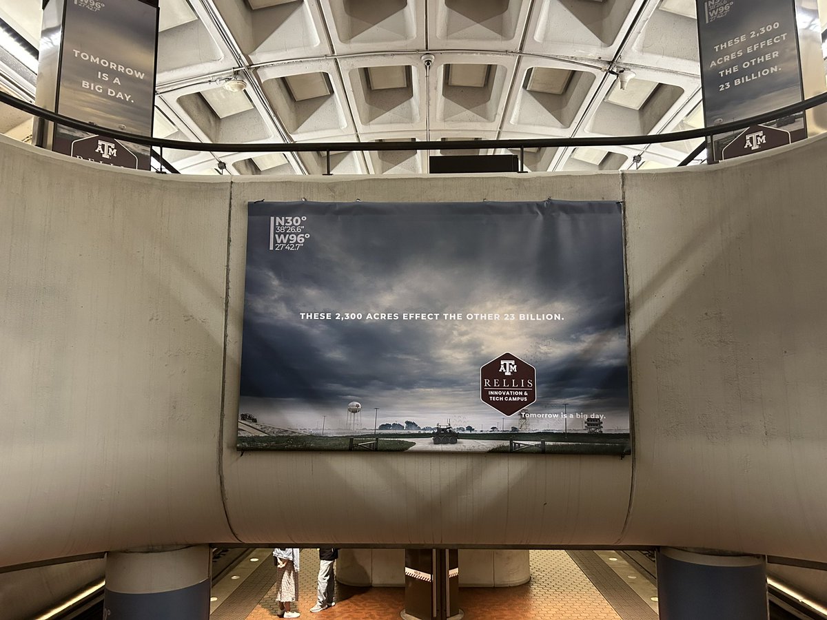 Crowdsourcing my sanity while waiting for the metro. Is this not the incorrect usage of “effect” in @TAMU’s Cap South ad? Is there any reason it should not be “affect”?