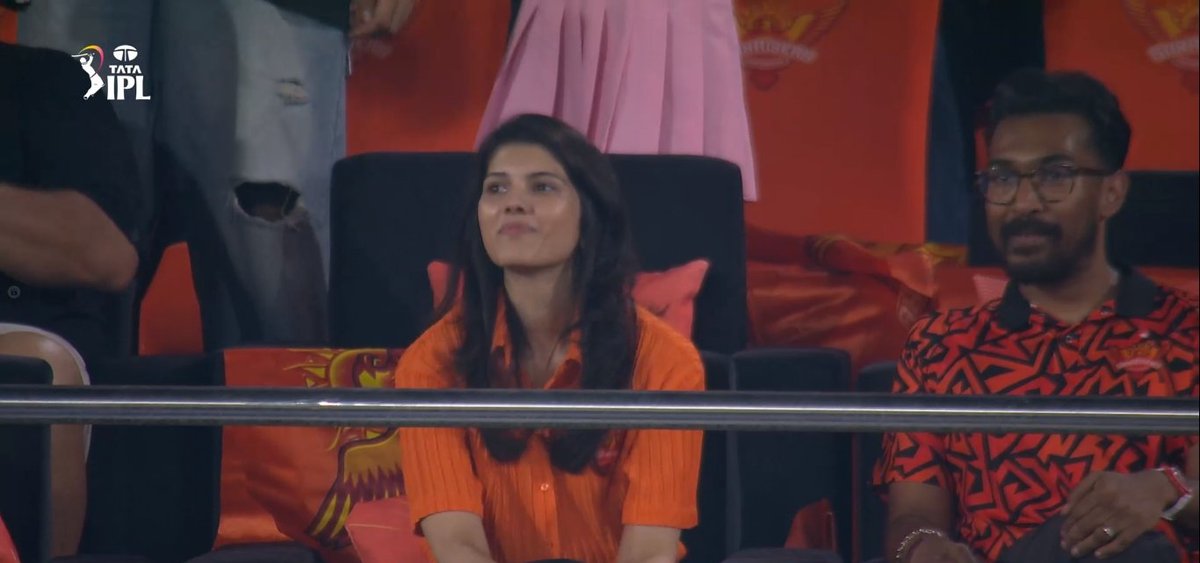 Proud Moment For Her 👀🧡
#Kavya #KavyaMaran #SRHvLSG #SRHvsLSG