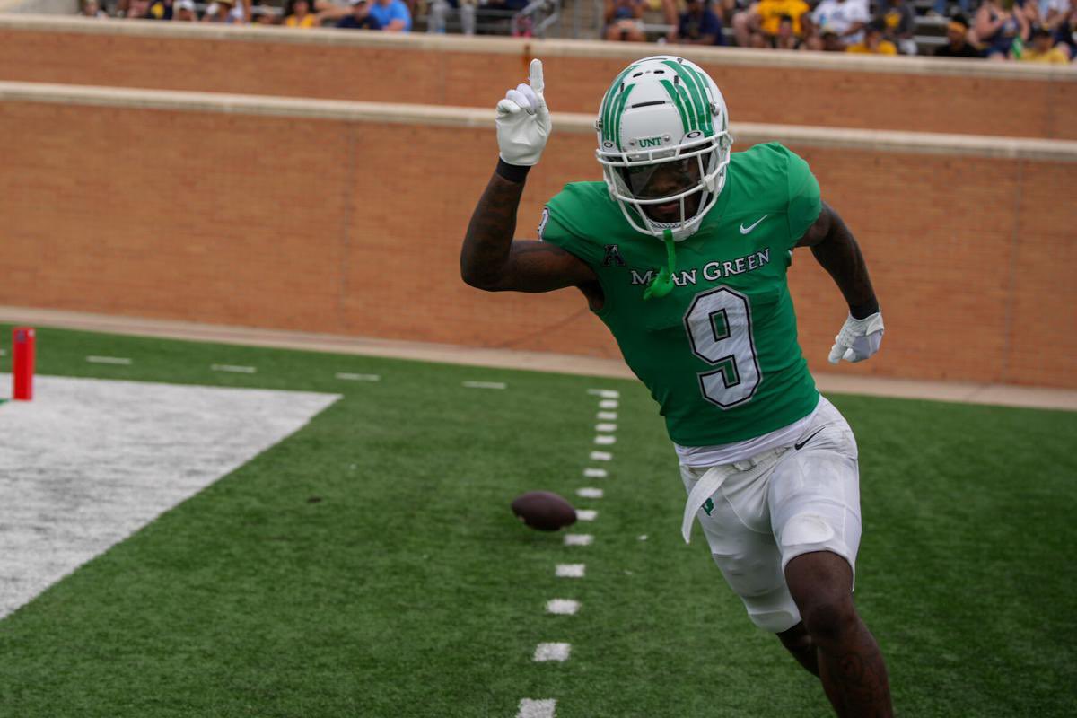 #AGTG After a great conversation with @coachdgary , i’m blessed to say I have received my first D1 offer from @MeanGreenFB !