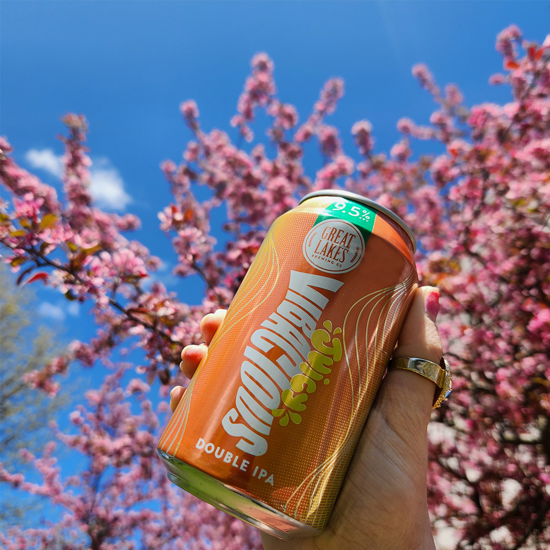 Spring vibes are in the air. 🌸 Immerse yourself in the bold and citrusy flavors of Juicy Vibacious, the perfect accompaniment to beautiful blooms. greatlakesbrewing.com/juicy-vibaciou…