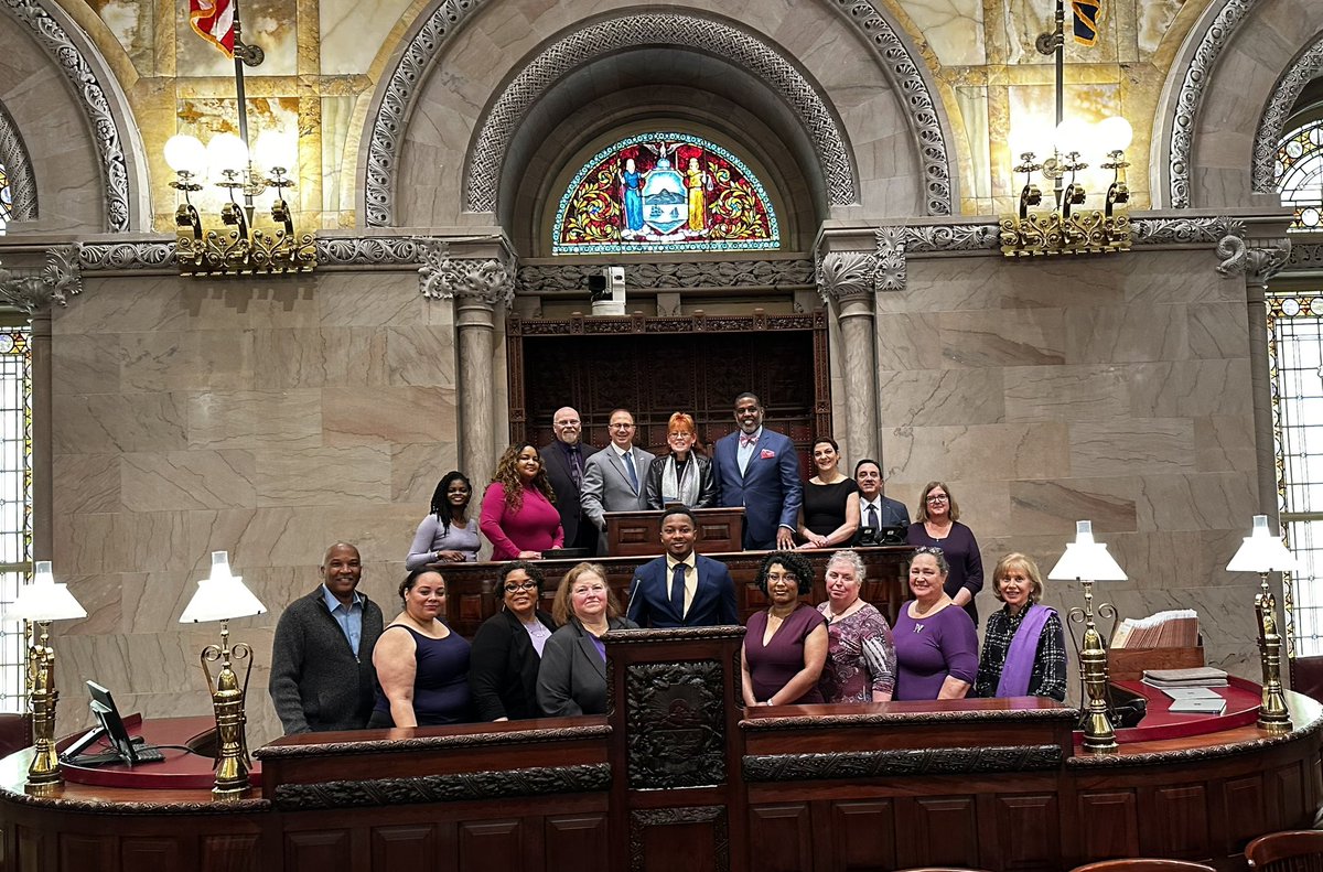 We are thrilled to be in the @NYSenate Chamber today recognizing May as #LupusAwarenessMonth. Kudos to @SenGriffo for @SenatorParker for sponsoring the Senate resolution and event for the 16th year. #LADAorg @Lupus_Chat @LupusOrg @LupusResearch #lupusawareness #Lupus