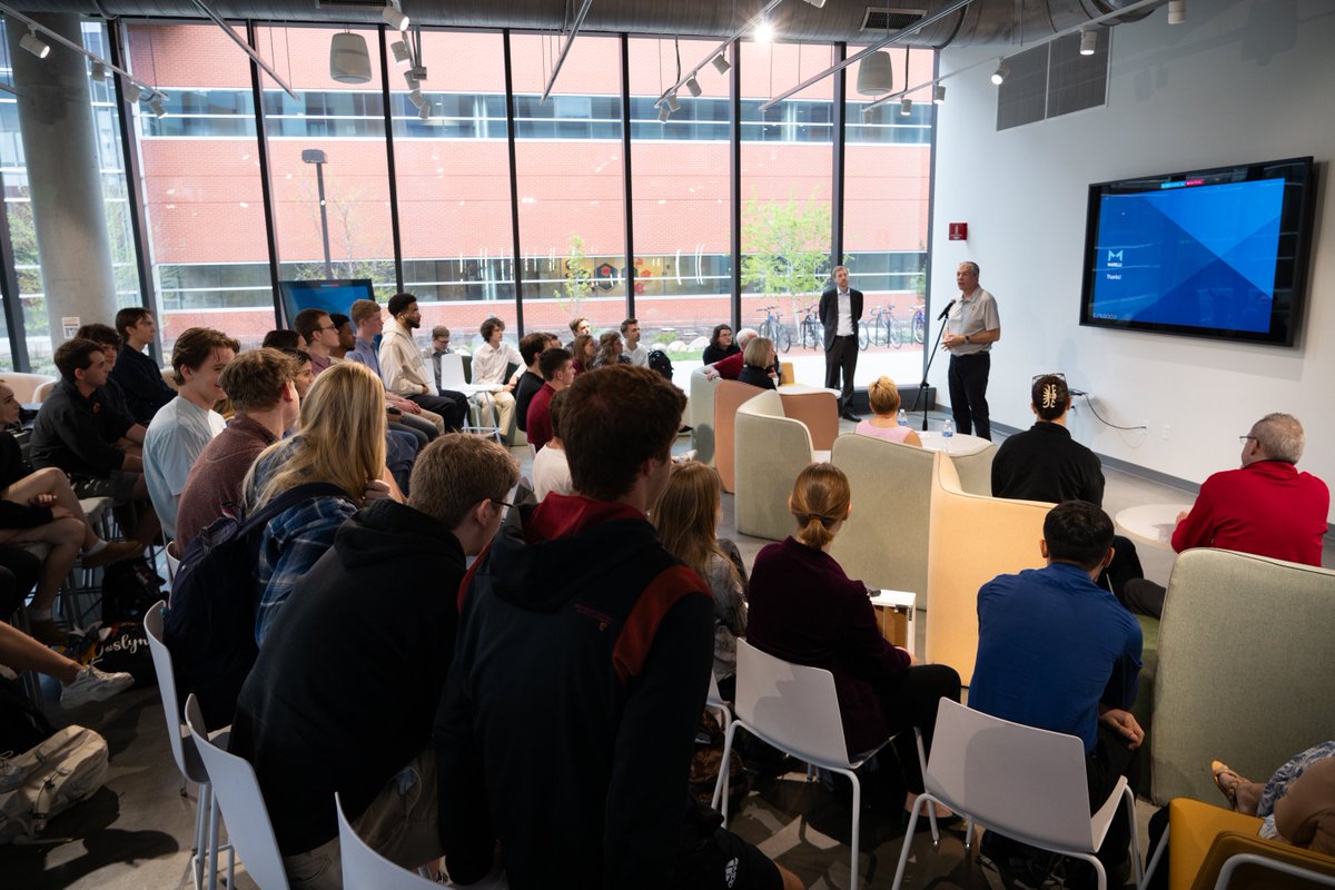 MarelliTech's tweet image. #Marelli has recently launched a #DesignSprint in collaboration with the @CyclonesInnov8 at Iowa State University (USA). Selected students will help design future cockpits along our teams over 3 months.