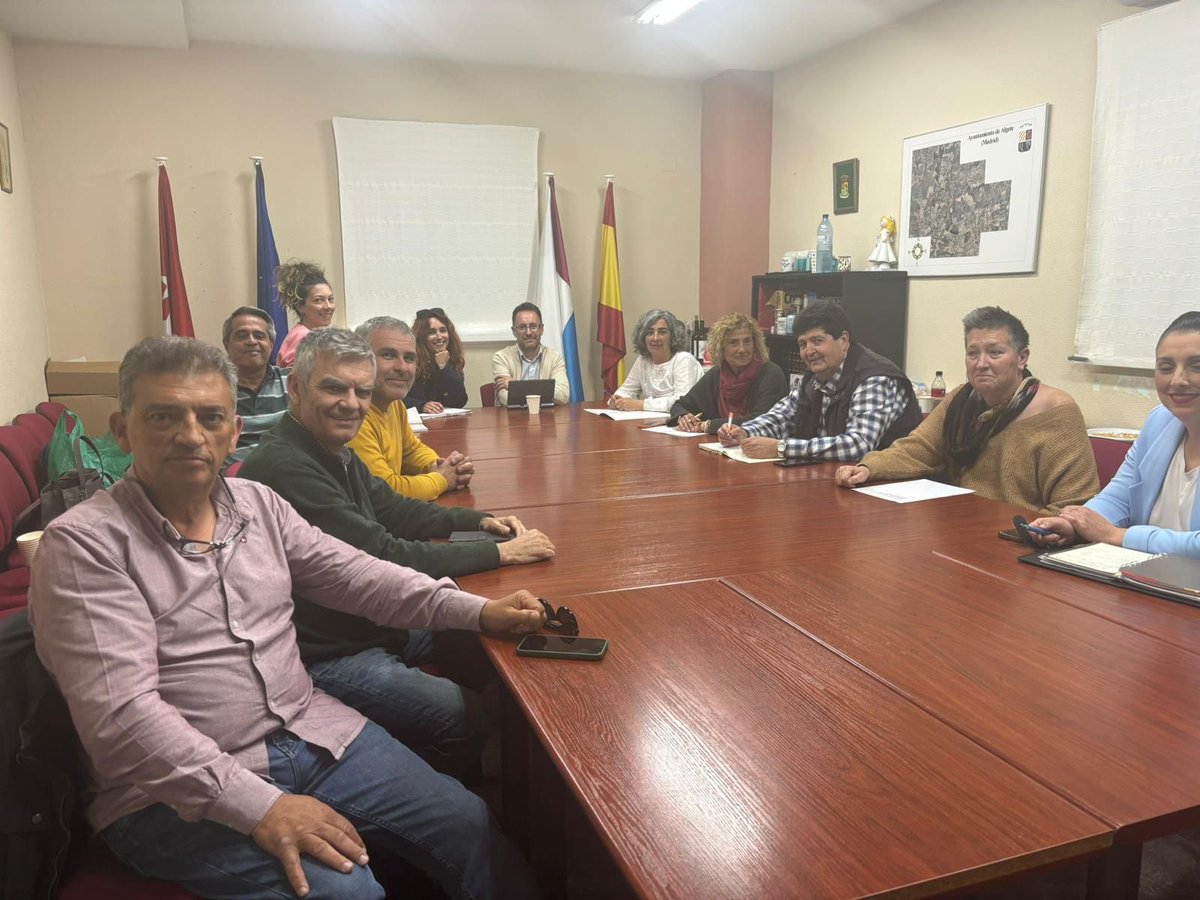 Desde la Agrupación Norte <a href="/CS_Madrid/">Ciudadanos Madrid</a> , hemos participado en una iniciativa que ha reunido a representantes de varios grupos políticos de la Comunidad de Madrid, para tratar los problemas de sanidad y transporte que afectan varios municipios.

Seguimos haciendo #PolíticaÚtil