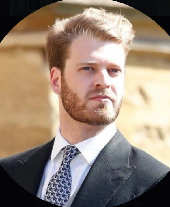 Prince Harry’s cousin Louis Spencer (Earl Spencer’s son) is at the #WeAreInvictus service. 💛💛